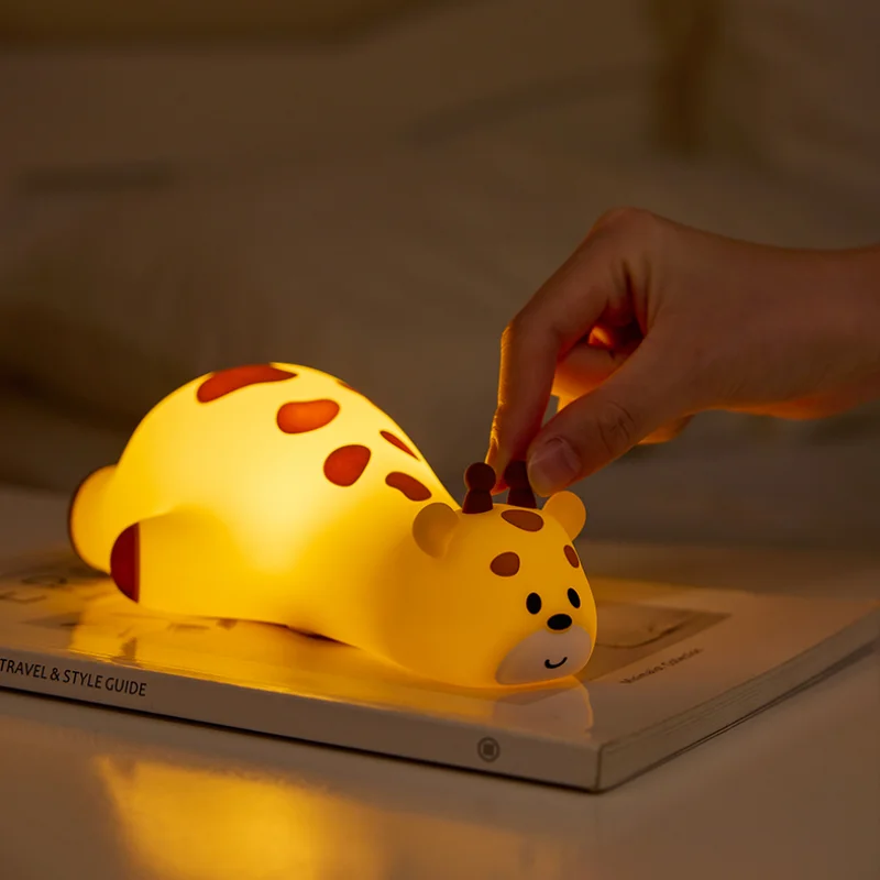 Giraffe Silicone Night Light Timer Sleep Pat Lamp USB Rechargeable Night Lamp for Children Kids Boys Gift Room Decor Cute Animal