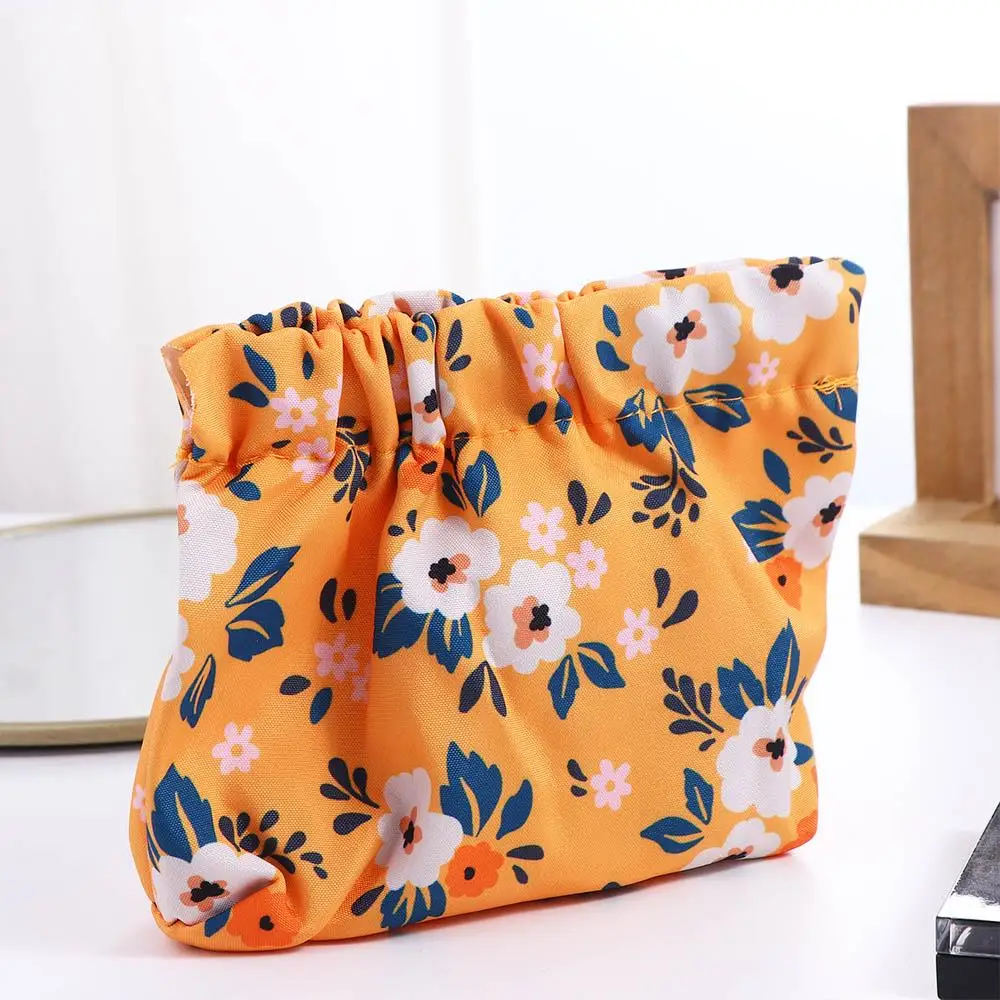 Casual Flower Cosmetic Bag Cherry Peach Printing Coin Purse Self-closing Cute Pattern Storage Bag Travel