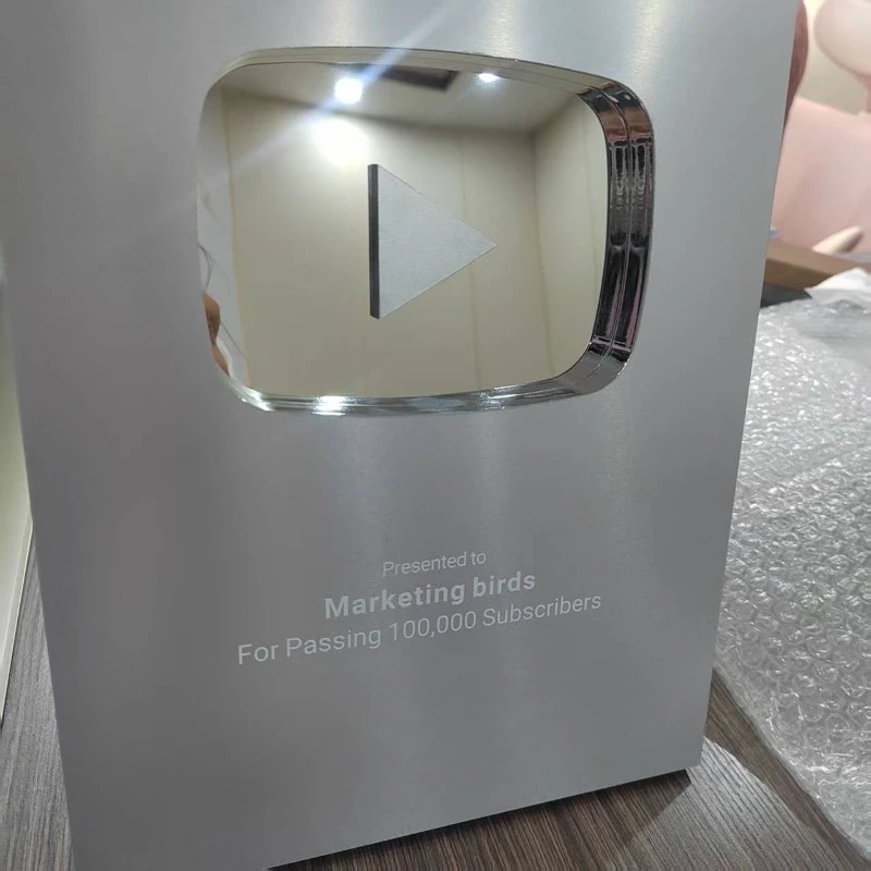 

Premium Silver Play Button Trophy – Award Plaque for Content Creators | Customizable Shield Award for Milestone Celebra