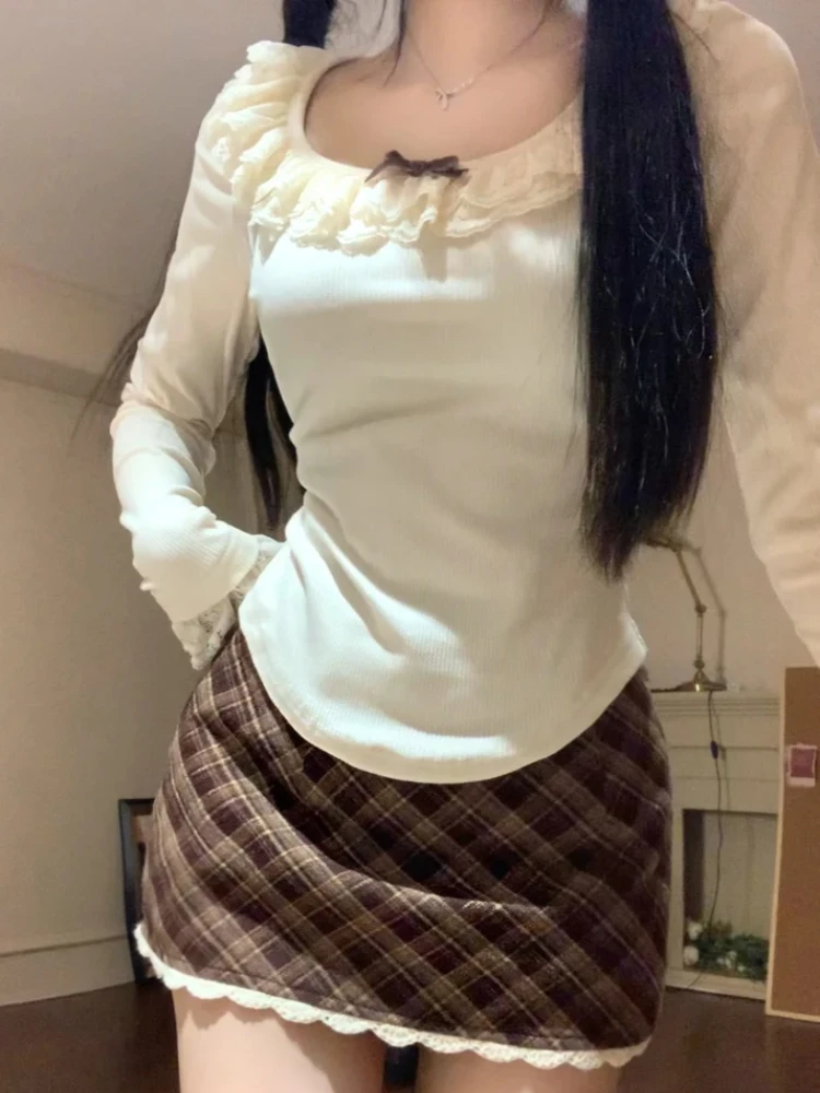 

Vintage French V-neck Suit Knitted Sweater Strap Plaid Mini Skirt Women Retro Long Sleeved Set Winter Slim Fit New 2025 Fashion