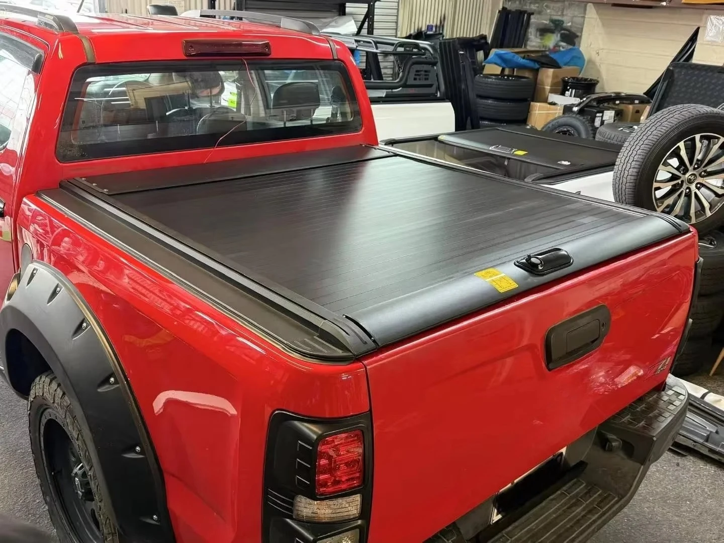 Pickup Truck Bed Cover Aluminum Roll-up Ute Retractable Tonneau Cover Manual Roller Shutter for Sierra 1500 Accessories