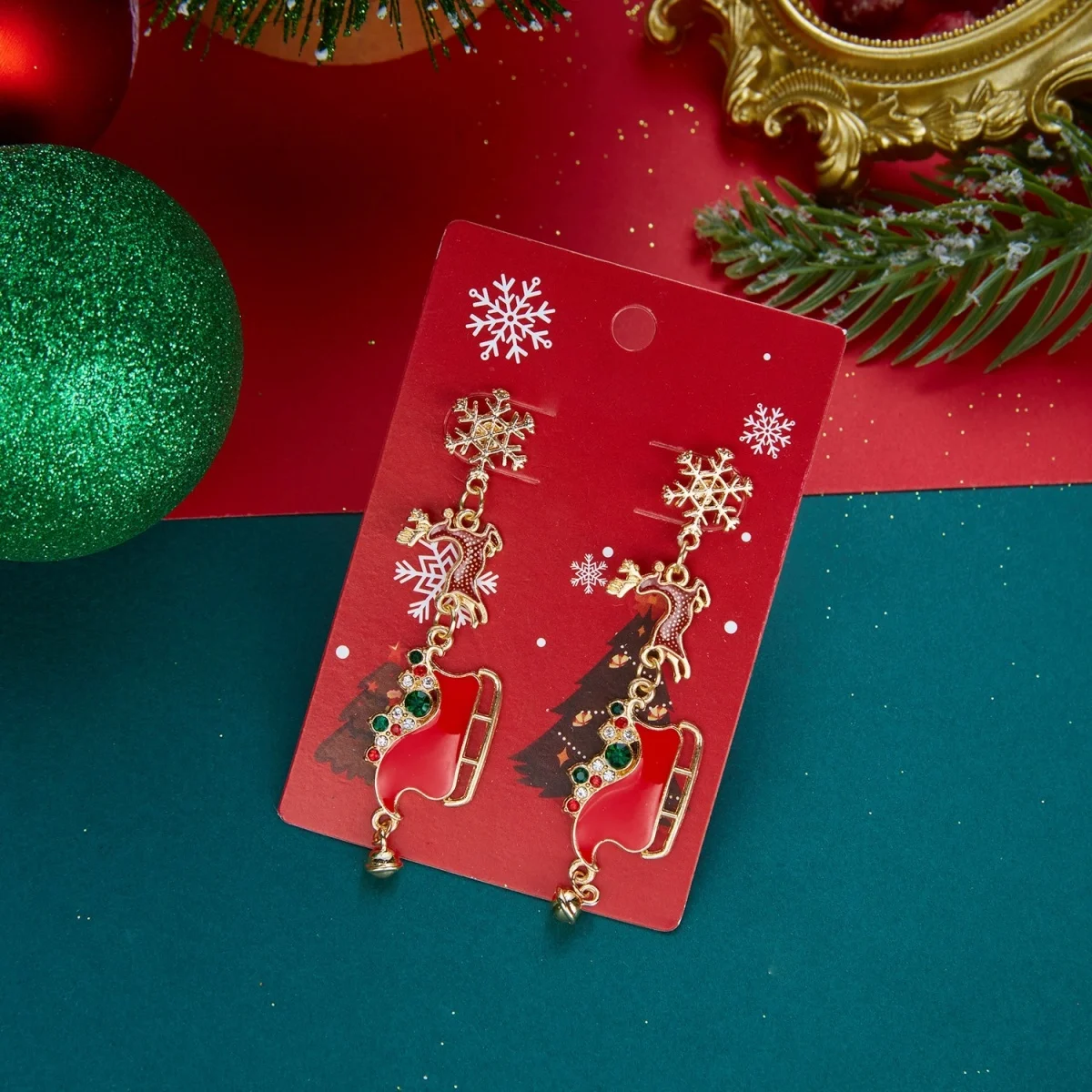 Weihnachtliche Emaille-Ohrringe mit Rentier-Schlitten-Motiv für Damen, Schneeflocken- und Rundform-Ohrringe, hängende Ohrringe, neues Geschenk für Weihnachtsfeiern und Feiertage, Schmuck. – Detail 12