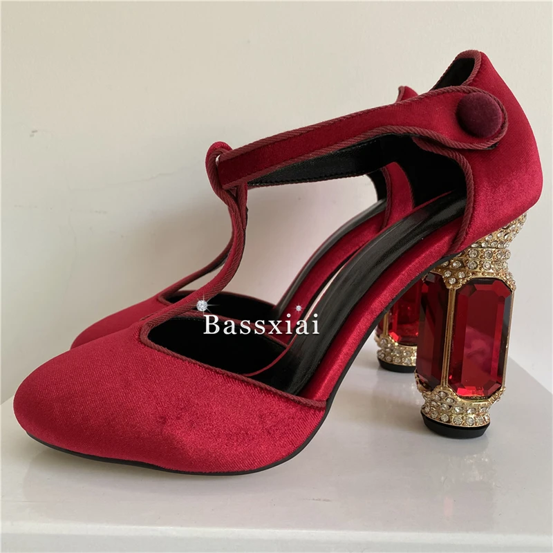 Luxury Velvet Round Toe T-Strap Women Pumps Side Fretwork Jeweled Crystal Diamond High Heel Banquet Shoes For Girls