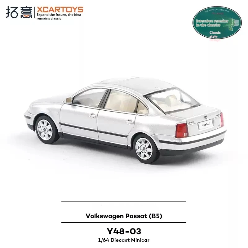 XCARTOYS 1:64 Liga Passat B5 Modelo Die-Cast Metal Sedan Carro Civil Brinquedo Colecionável Clássico Alemão
