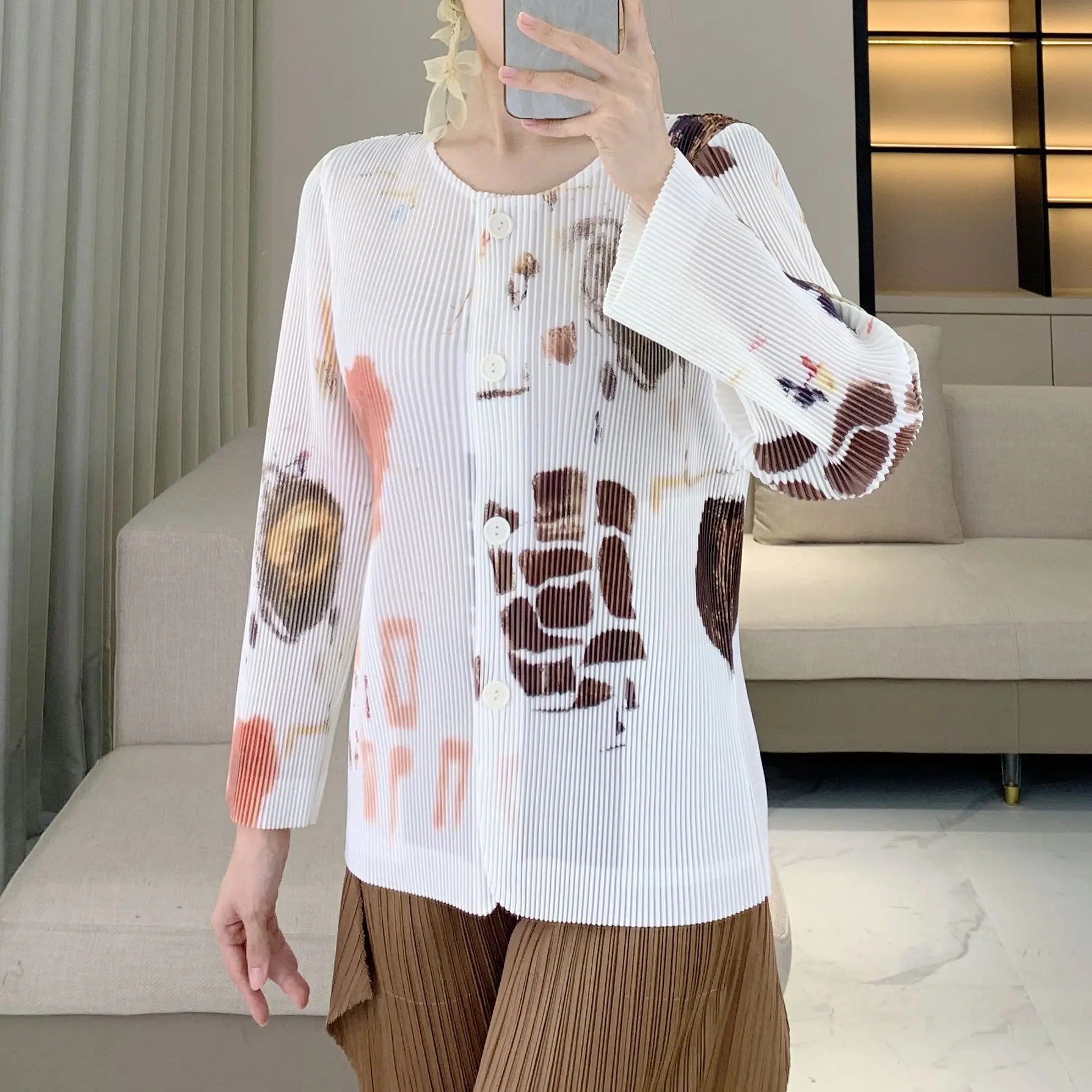 Miyake Spring and Fall 2025 Fashion Jacket Women Loose Round Neck Casual Women's Wear Versatile Commuter Cardigan on Clothes