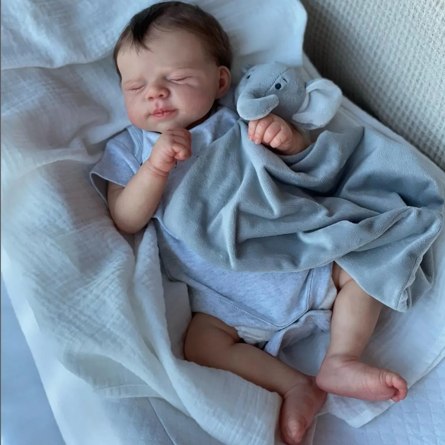 BZDOLL Realistic 48cm Soft Silicone Reborn Asleep Baby Doll With 3D-painting Skin, Alive 19inch Newborn Bebe Cute Birthday Gift