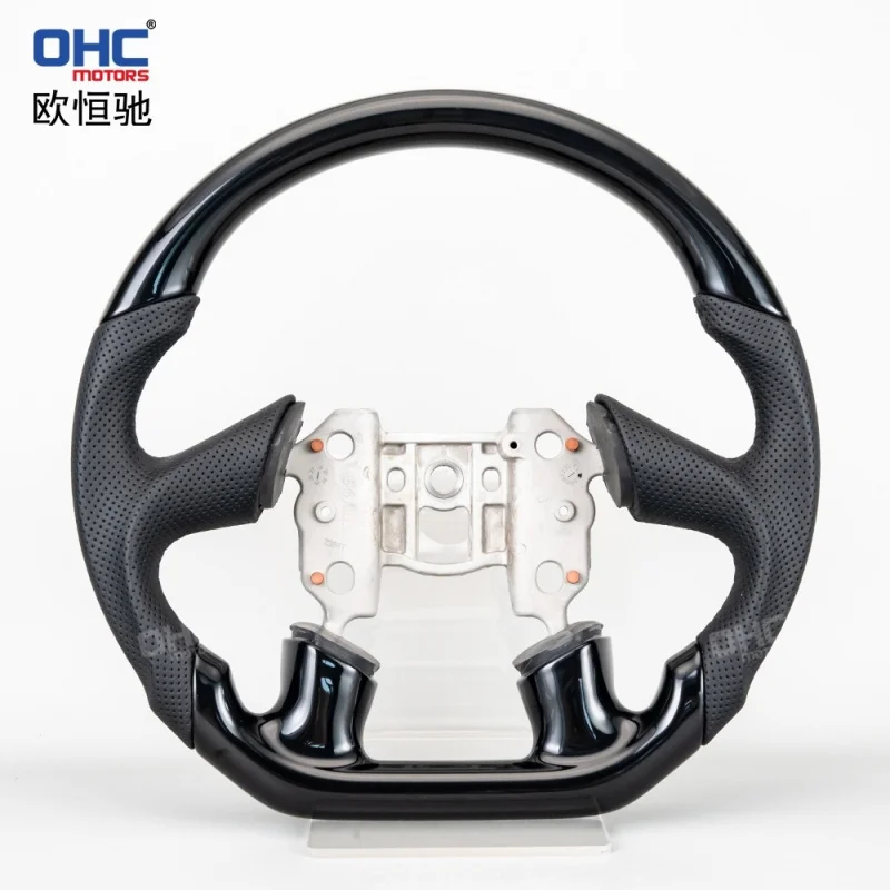 For Chevrolet Corvette C5 modification and upgrade of the steering wheel of thein the US West, with a black spray-coat