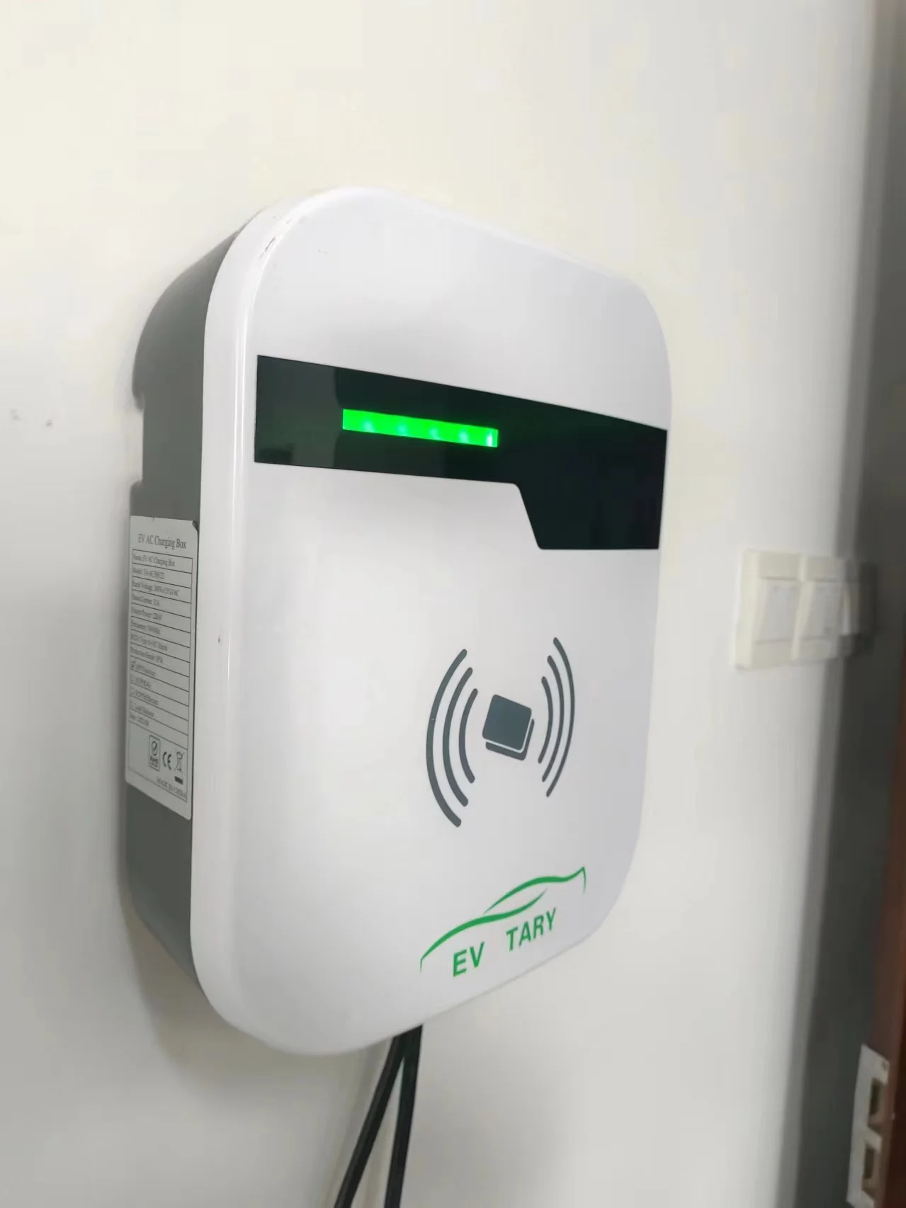 Indoor Outdoor 7kw Ev Charging Point With Ce Certificate Rfid Cards Wifi Controlled Ocpp Connected