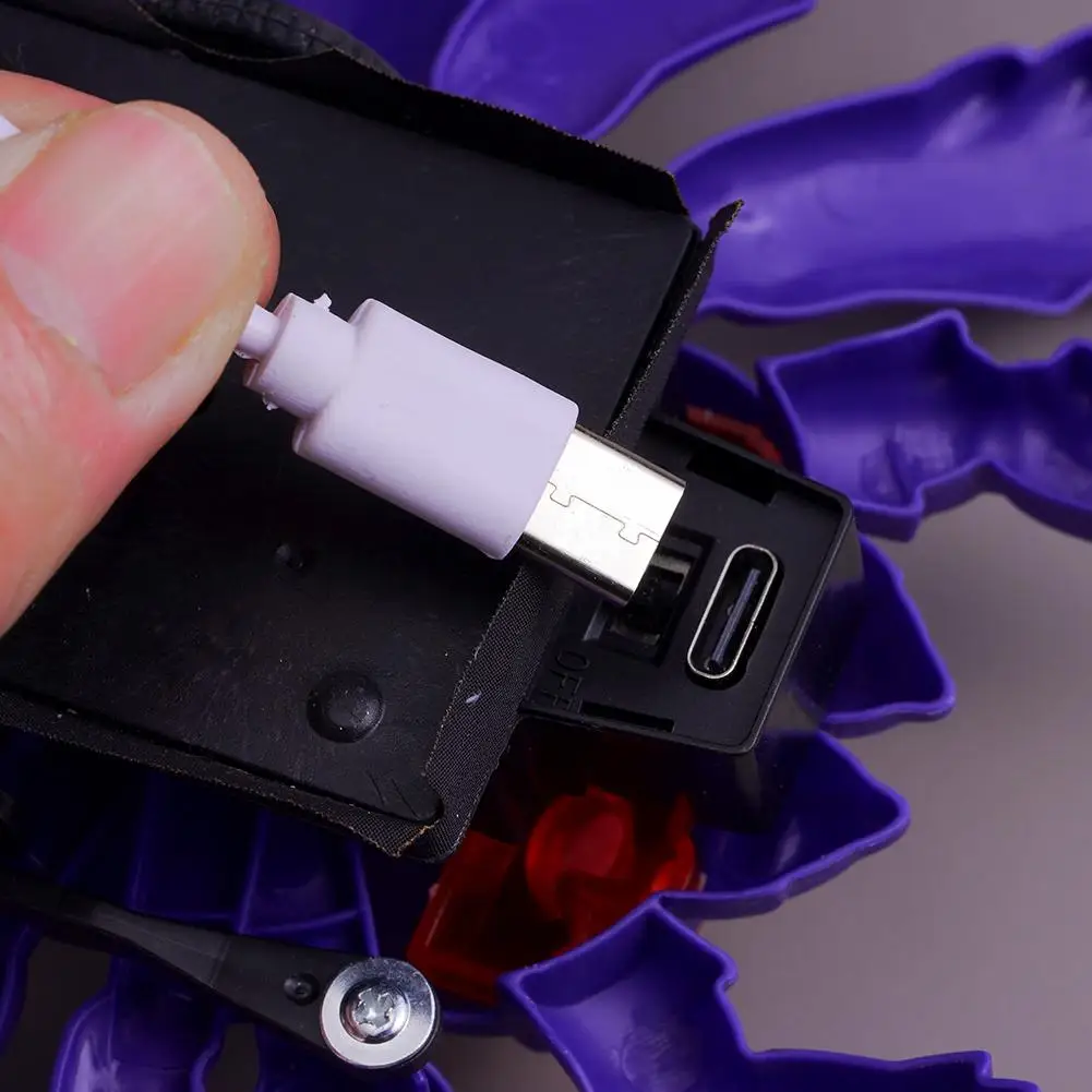 แมงมุมปีนกำแพงบังคับวิทยุ ของเล่นเด็ก แมงมุมคลานปีนกำแพง รุ่น T3D2