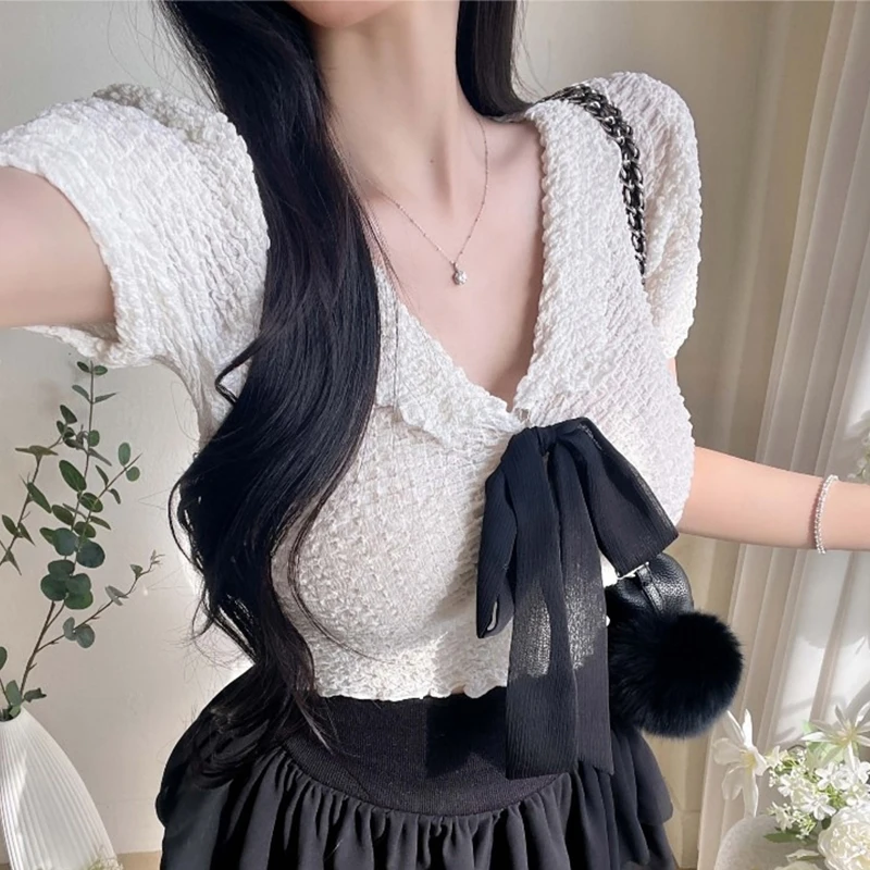 Delicate Butterfly Knot Knitted Slim T-Shirt Women's Short Sleeve Short Style T-Shirts Sexy Pure Desire V-neck Lace-Up Crop Tops