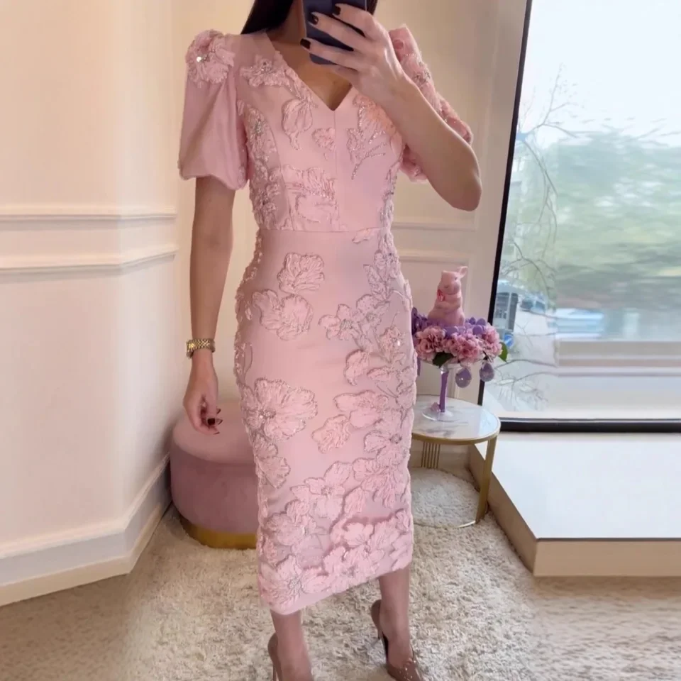 

2025 New V Neck Lantern Sleeve Lace Dress Women Elegant Temperament Fashion Long Gown Romantic Style Mirror Selfie