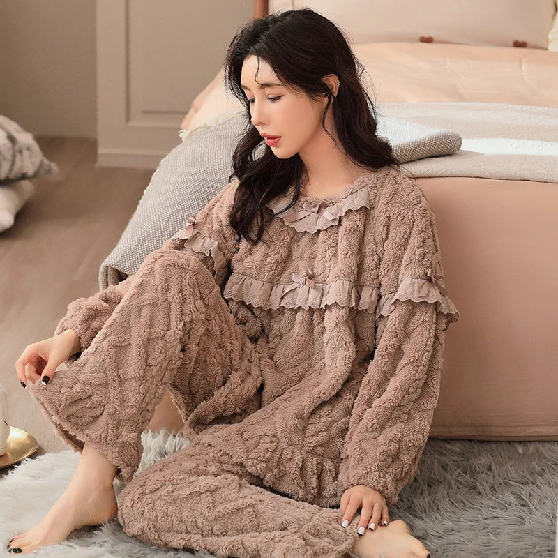 

Thick Velvet Coral Fleece Pajamas Women Warm Flannel Jacquard Long-Sleeved Autumn And Winter Home Service Suit Pyjamas Mujer 3XL