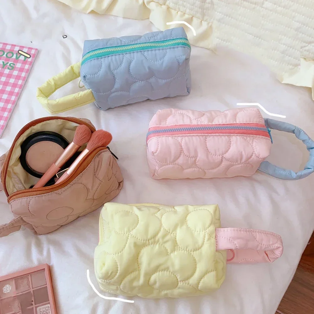 

New Ins Fabric Makeup Toiletry Bag for Women Candy Cosmetic Organizer Cute Wrist Make Up Pouch Portable Student Pencil Case 2024