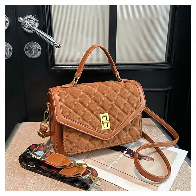 

Luxury High-End Tote Messenger Bag Elegant Leather For Women Minimalist Unique Large Capacity Best