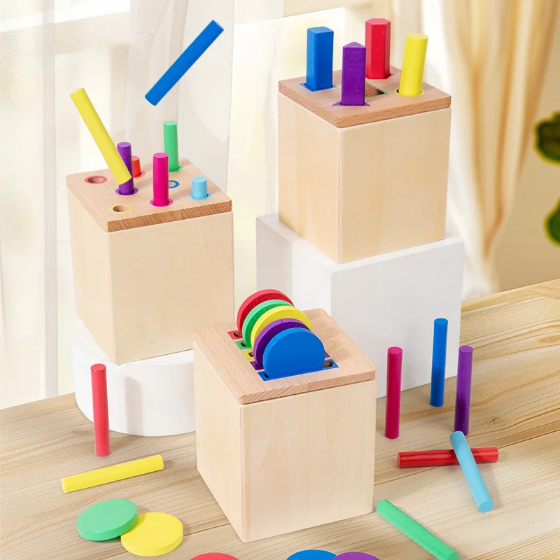 Gioco sensoriale per bambini creativi Giocattolo Scatola di smistamento di forme di colore Permanenza dell'oggetto Moneta Stick Giocattolo educativo precoce in legno per bambini parrocchiali