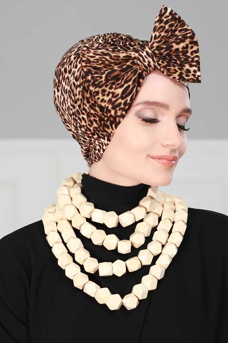 Giant bow patterned Bone leopard pattern