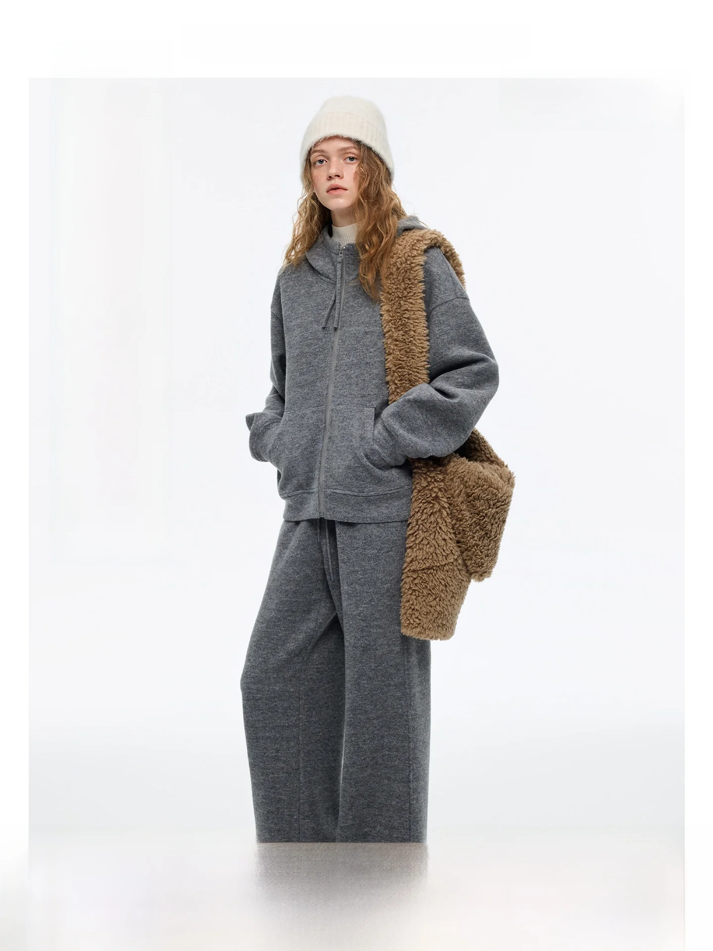 

Женский шерстяной свитшот-куртка VEGA CHANG: Новый комфортный модный комплект для весеннего сезона 2026