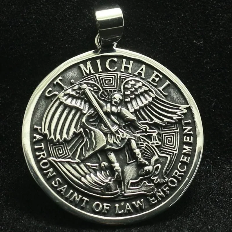 Archangel Saint Michael Round Medal Pendant Mythical Charm Men\'s Amulet Necklace