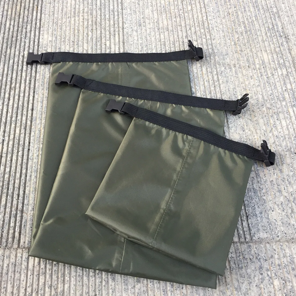 3Pcs Waterproof Dry Bag Set Roll-Top Compression Storage Pouch for Kayaking Boating Camping Rafting Outdoor Waterproof Camera