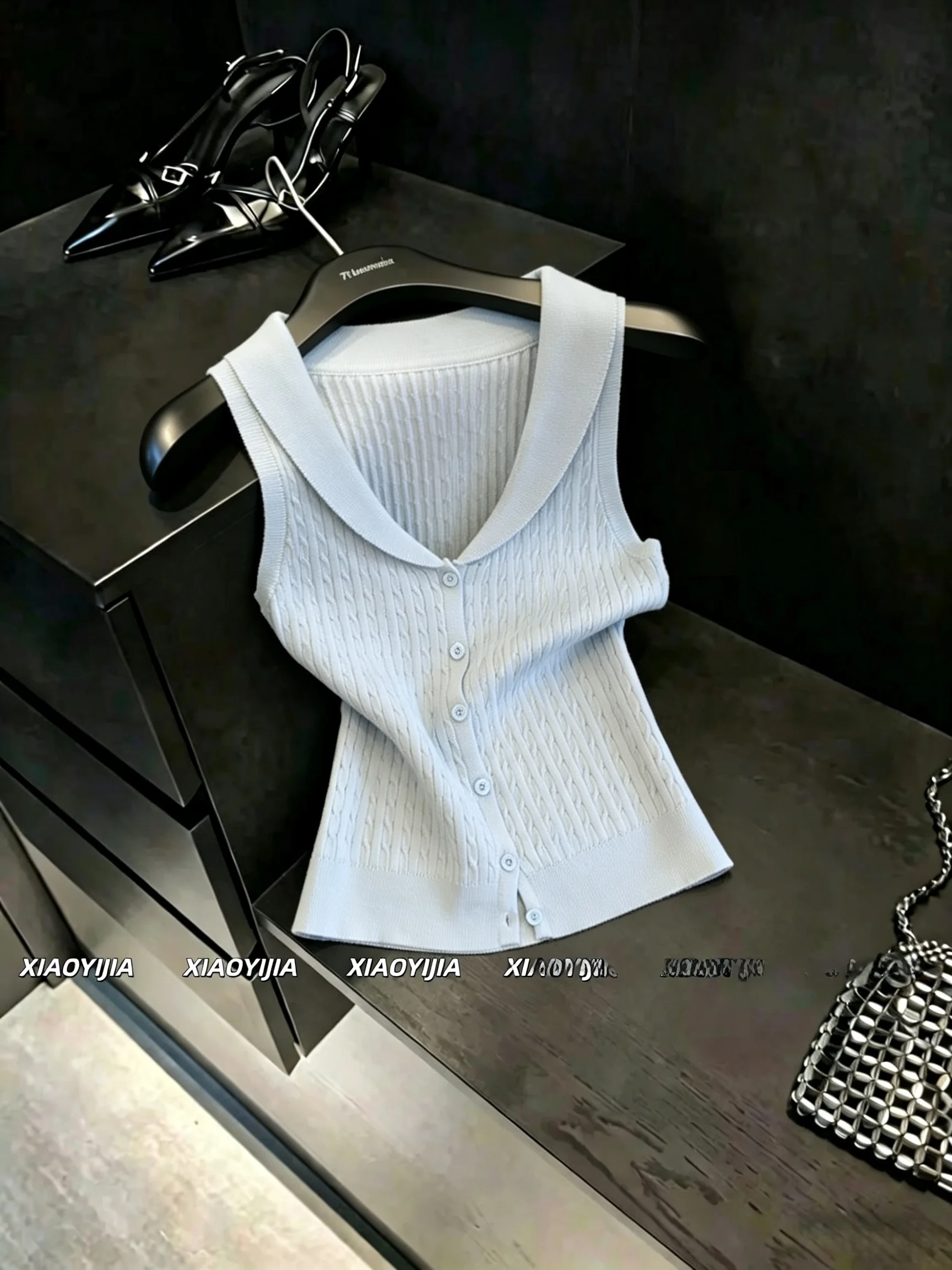 High-End Knitted V-Neck Twist Flower Vest Women's Slim Fit Sleeveless Open Cardigan Top Guangzhou Thirteenth Factory