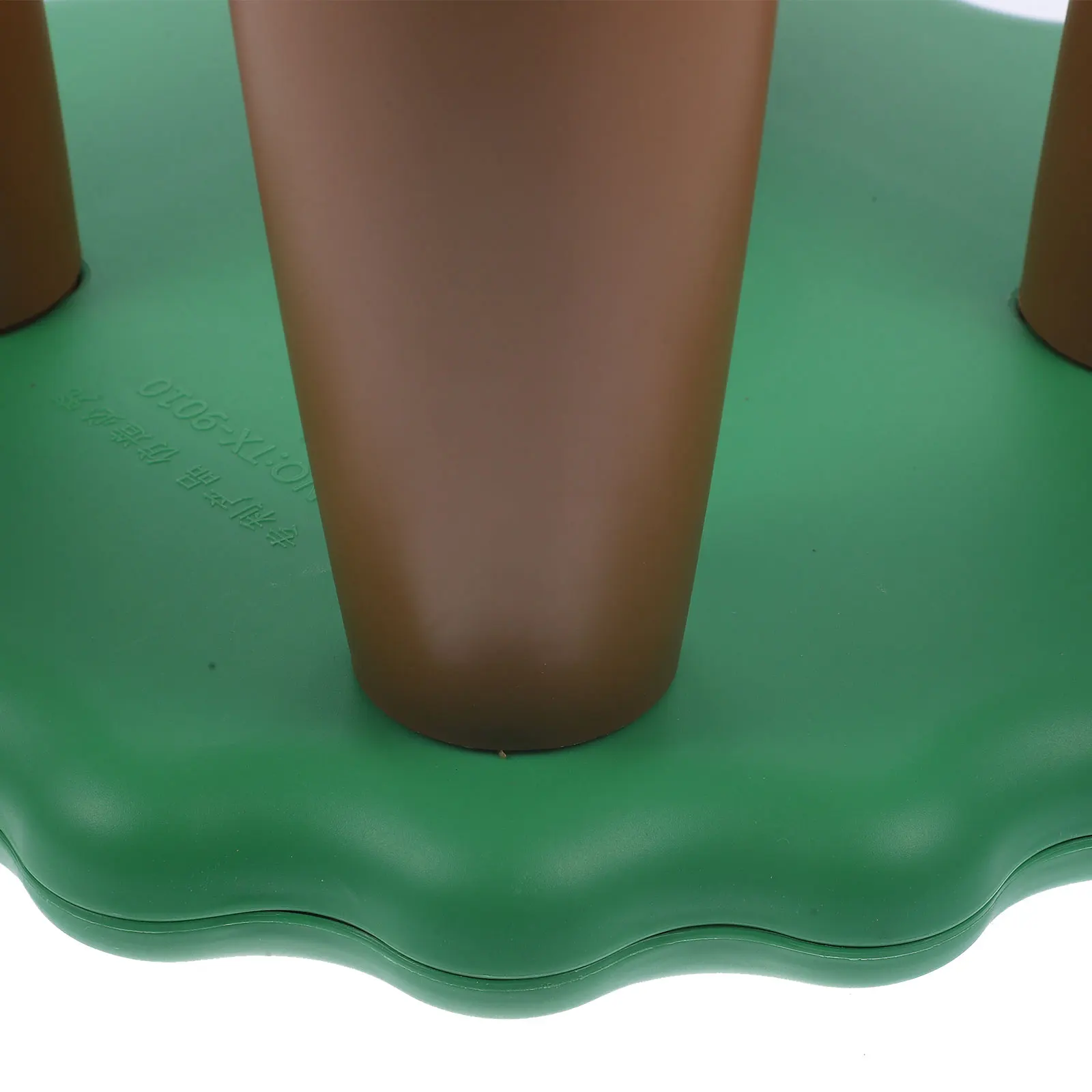 

Non-Slip Kids Child Step Stool Plastic Bath Stool Small Lightweight Sturdy Home Kitchen Garden Travel Compact