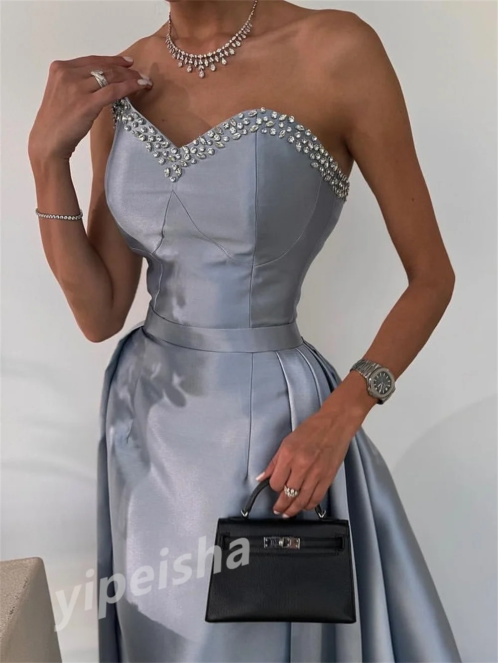 Exquisito vestido de noche de satén con diamantes de imitación para mujer, traje Formal hasta el suelo, escote corazón