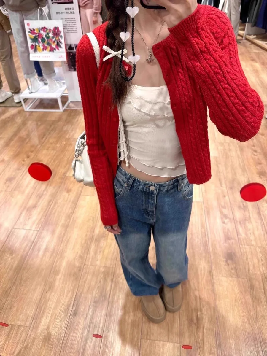 เสื้อคลุมคาร์ดิแกนถักไหมพรมสไตล์เกาหลีทรงหลวมสำหรับผู้หญิง เสื้อคลุมลำลองแฟชั่นลายบิดเกลียวสำหรับฤดูใบไม้ร่วง