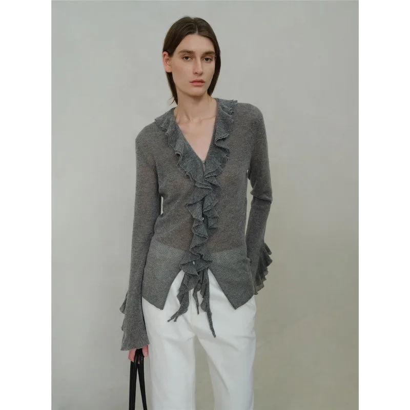

Fashionable Irregular Petal Edge Slightly See-through High-end Knitted Bottoming Design Cardigan for Women