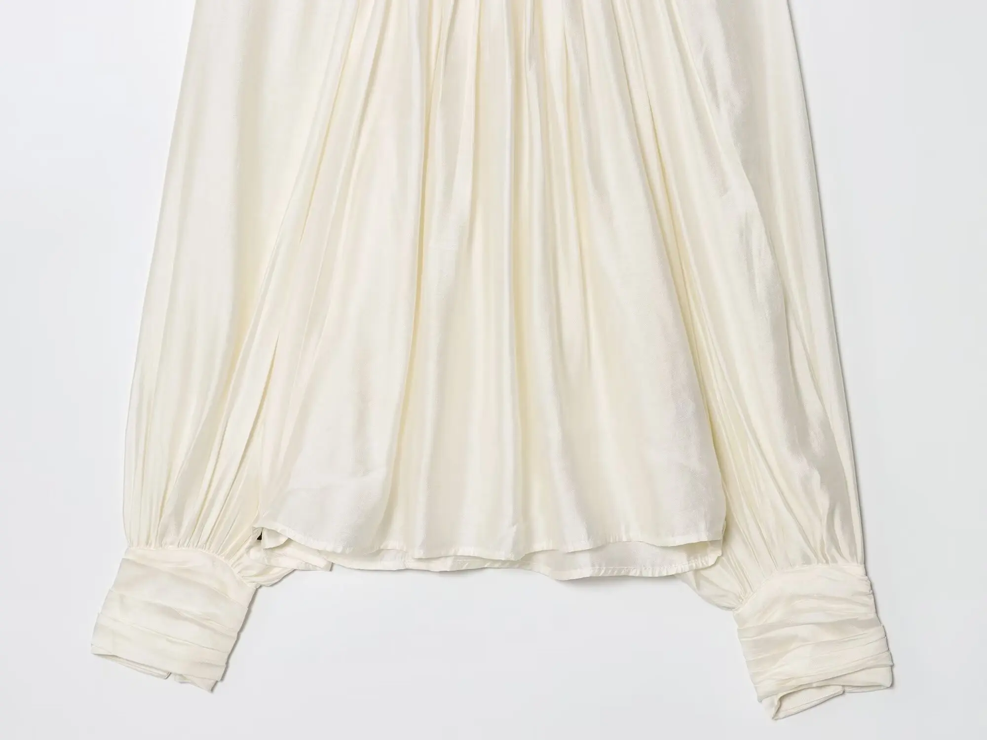 BSAY 2026 Französische Minimalistische Damen-Satinbluse mit Stehkragen, gerafftem Design, Laternenärmeln, lockerem Schnitt, glänzend, elegant, für Bürokleidung, Oberteil – Detail 17