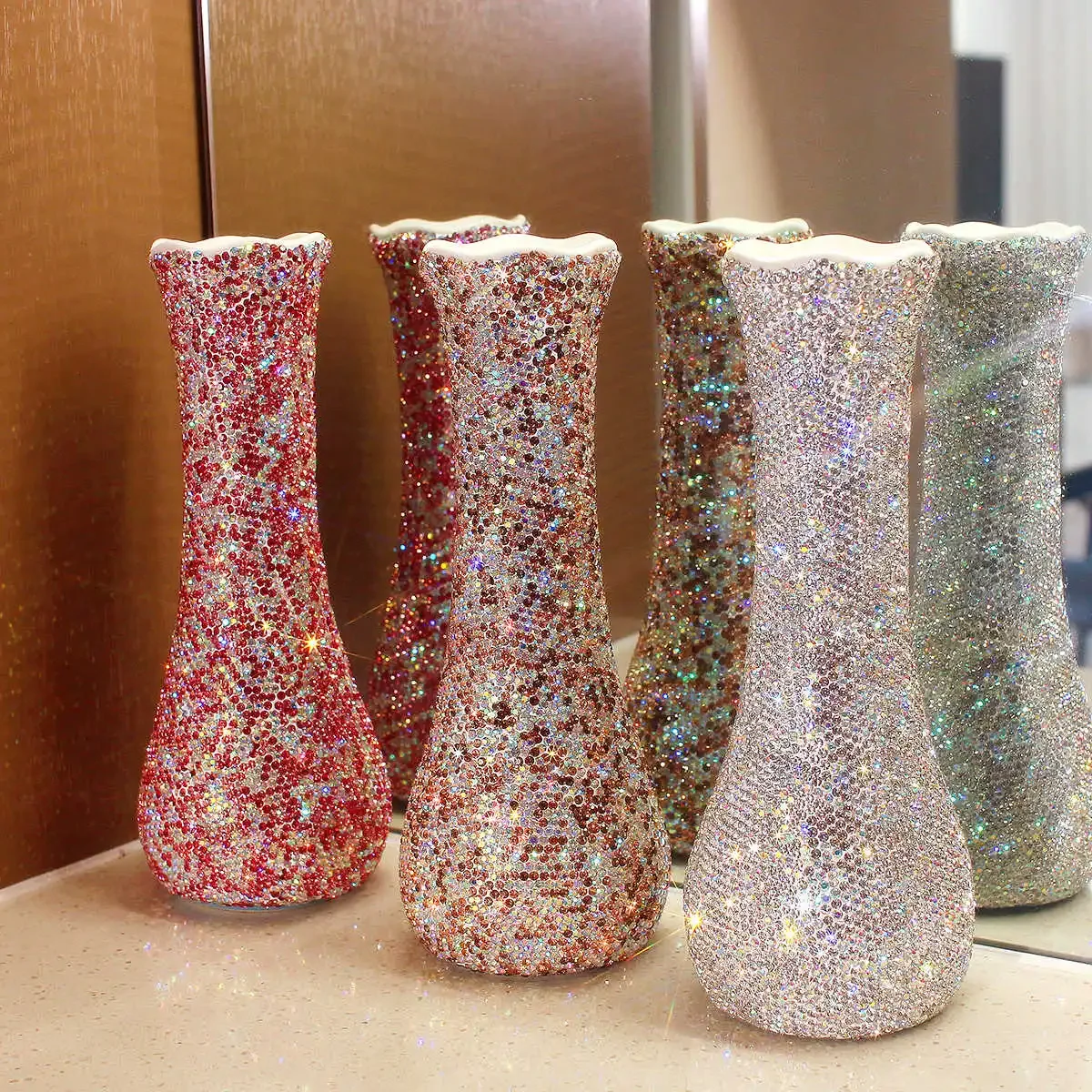 

Luxury Rhinestone Flower Vase Home Office Decor Ceramics Vase Living Room Desktop Decorative Vases Weddings Originality Gifts