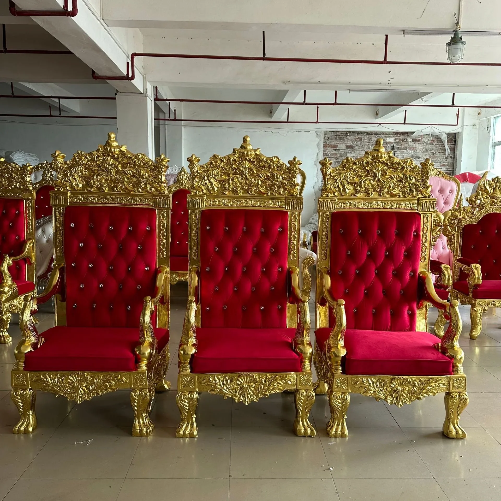 Hotel Furniture Gold Frame Wood king Queen Throne Chair Red Velvet King Throne