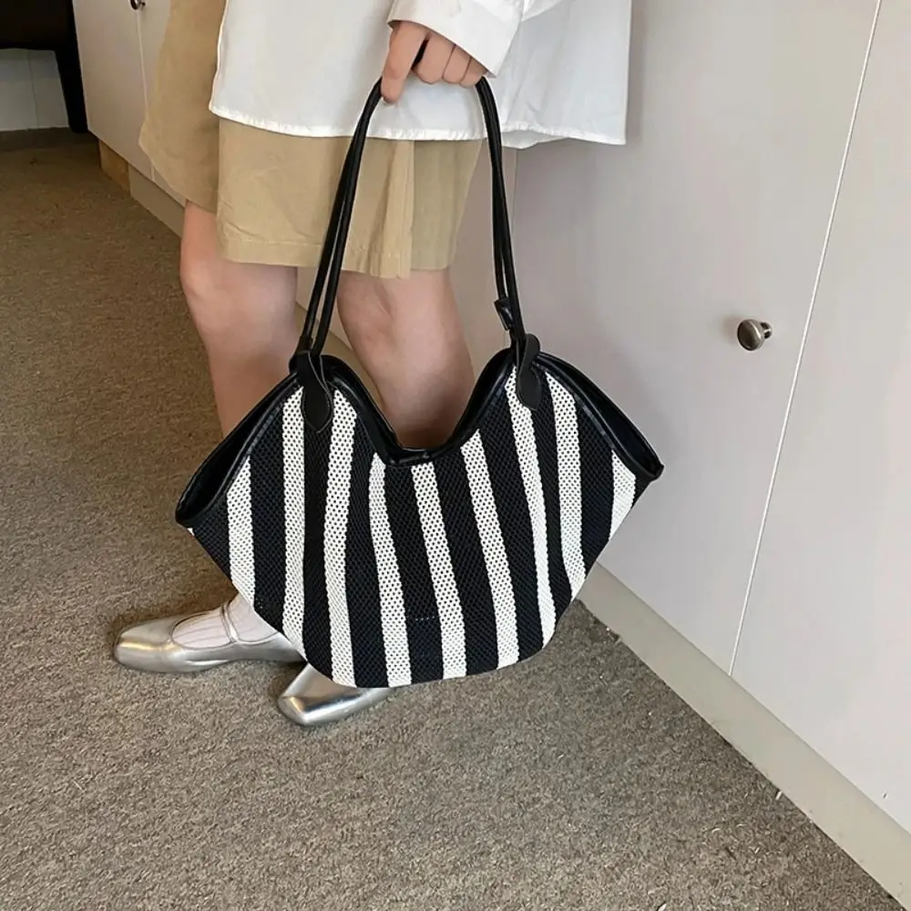 حمل حقيبة سعة كبيرة تخزين حقيبة تسوق كبيرة الحجم عارضة القش حقيبة شاطئية الأزياء المحمولة مخطط حقيبة يد الصيف