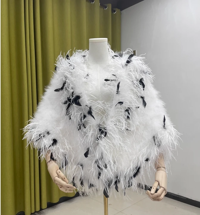 

Real Ostrich Feather Wedding Shawl Women Winter Bridal Fluffy Wraps Cape Party Stoles Bride Cape Cloak