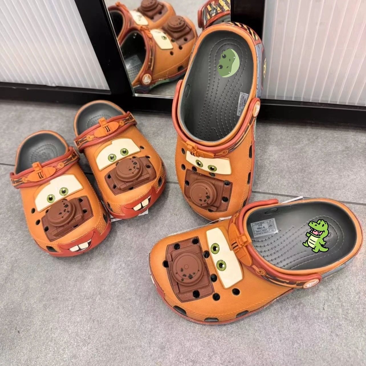 

Toy Story Lightning Mcqueen Slippers Anime Cartoon Waterproof Cool New Cave Shoes Sandal Summer Couple Beach Shoe Holiday Gifts