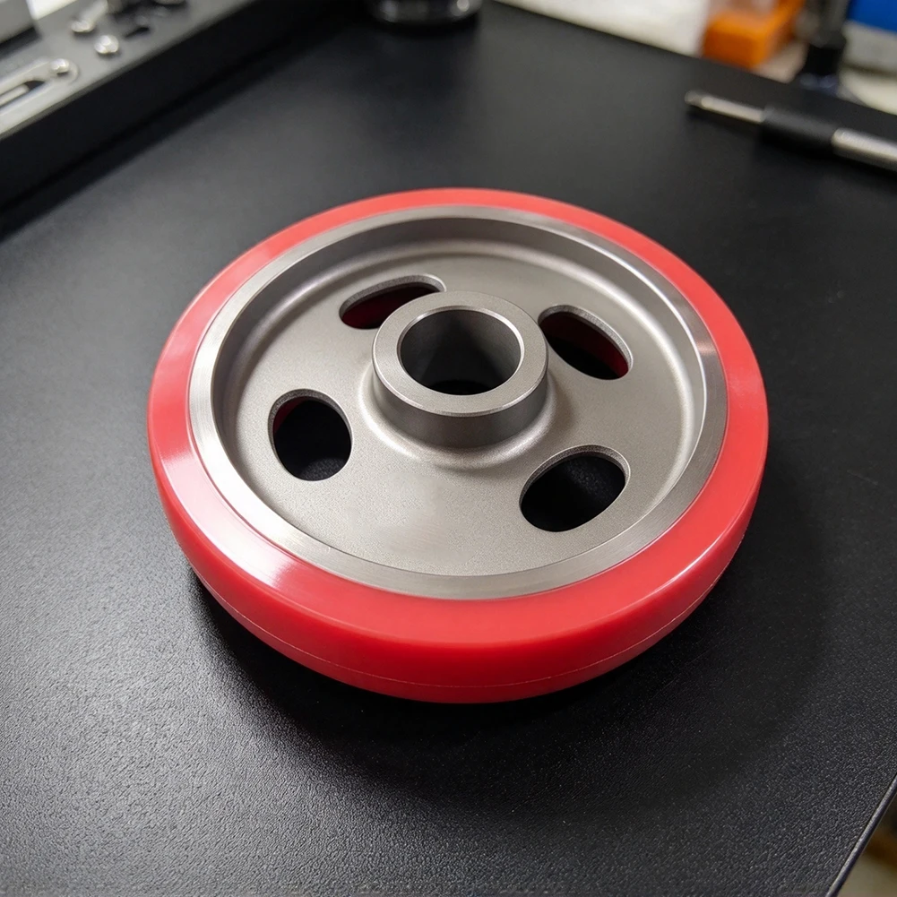 Rubber Feed Roller for Round Rod Sanding Equipment Solid-Construction Drive Roller Supports Efficient Material Feed and Sanding