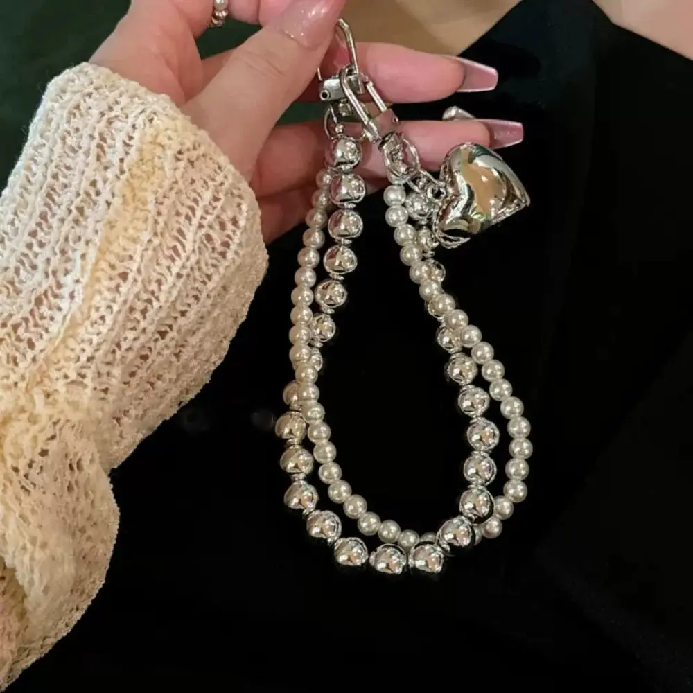

Trendy Love Heart Pearl Beaded Phone Strap Luxury Fashion Anti-Lost Phone Chain Wrist Short Rope Phone Accessories