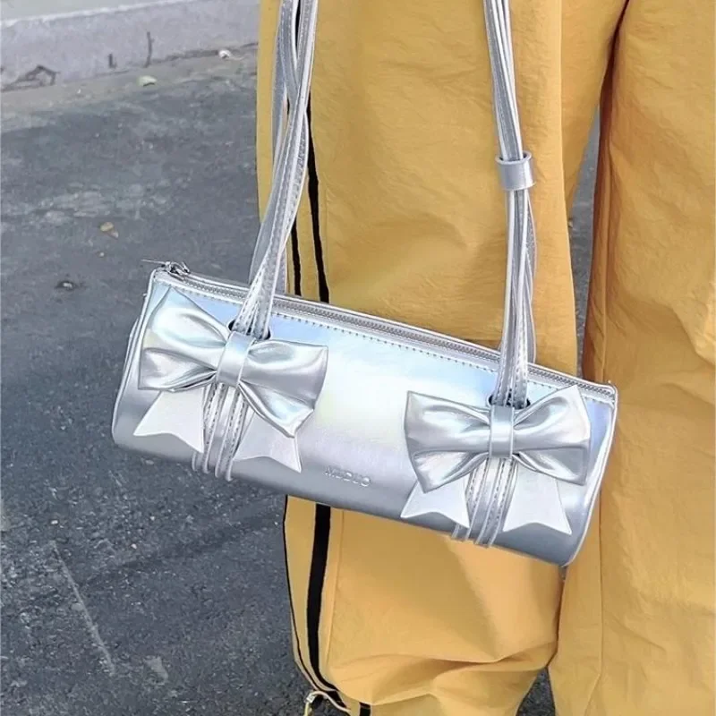 

MBTI Sweet Cute Women Shoulder Bag Silver Elegant Bow Fashion Barrel-shaped Handbag Designer Aesthetic Female Korean Popular Bag