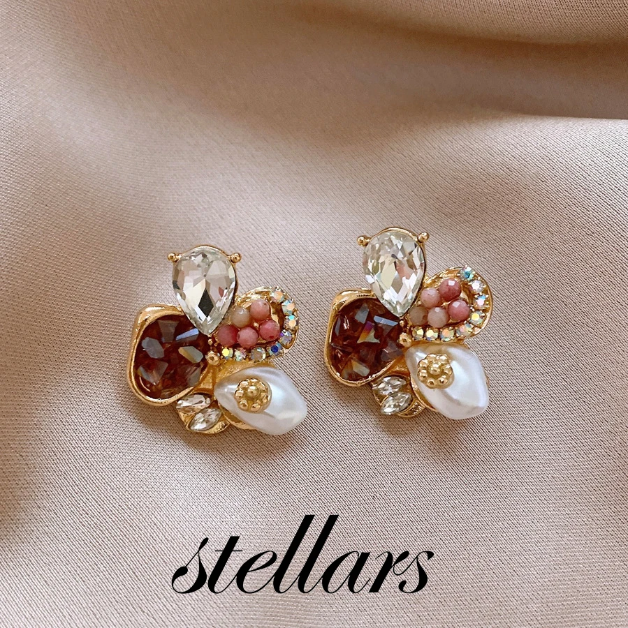 

Women's Silver Needle Diamond-Studded Crystal Pearl Flower Earrings Vintage Style Elegant Luxury Jewelry Accessory