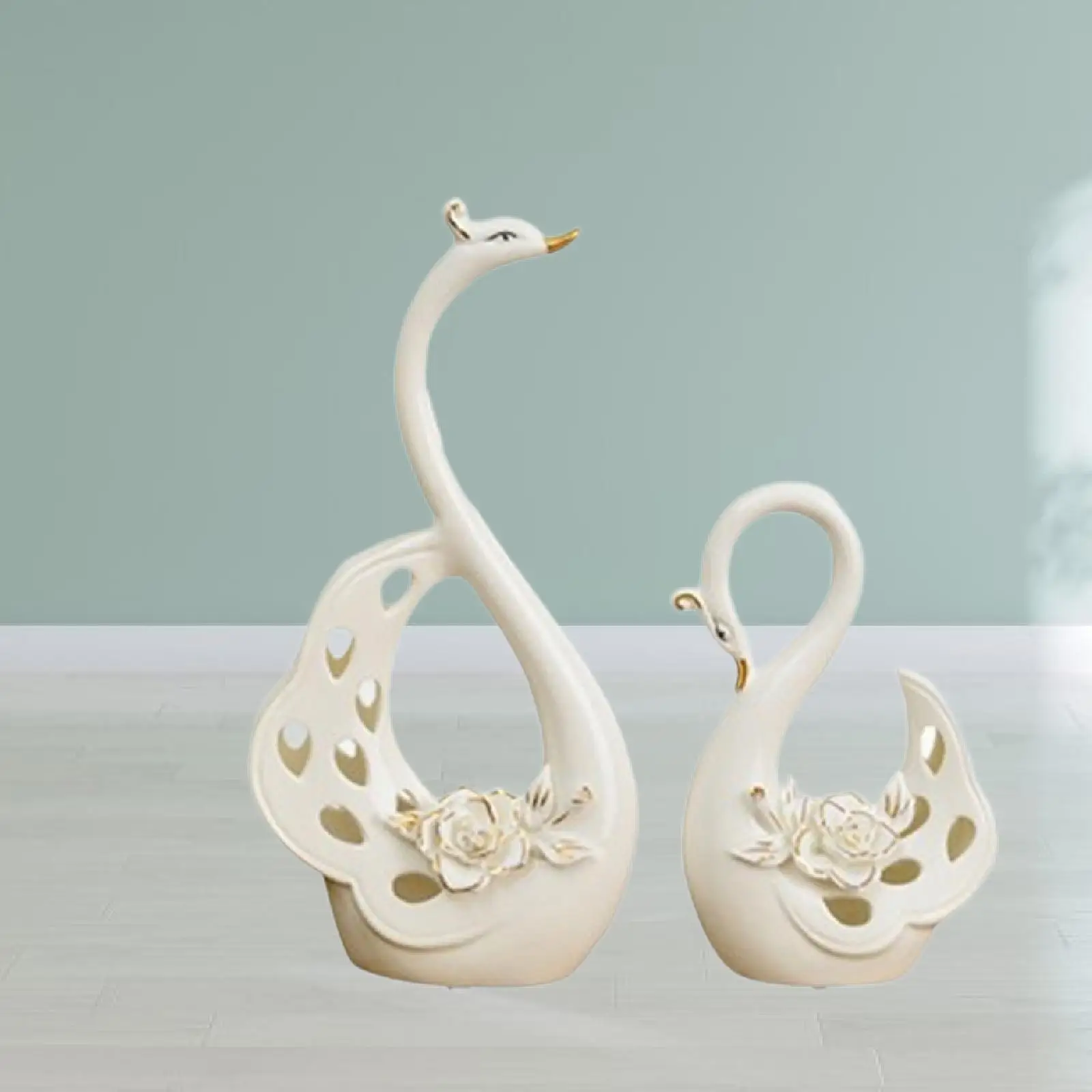 

2Pcs White Swan Statue Couple Swan Figurine for Balcony Bookshelf Lawn