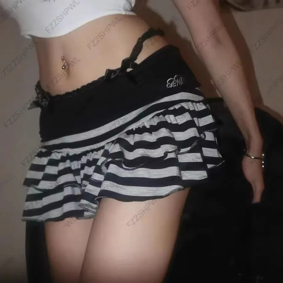 Y2K Vintage Gothic Low Waist Mini Skirt Women Dark Aesthetic Sexy Retro Streetwear Slim Fit Summer Fashion Harajuku Short Skirt