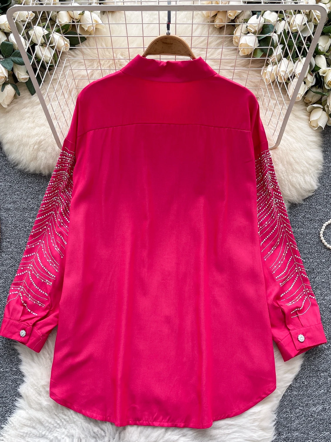 Casual losse lange Sve Diamond Embellied Dames irt European Faion Sle Single Button-up Top Comfortabele losse pasvorm