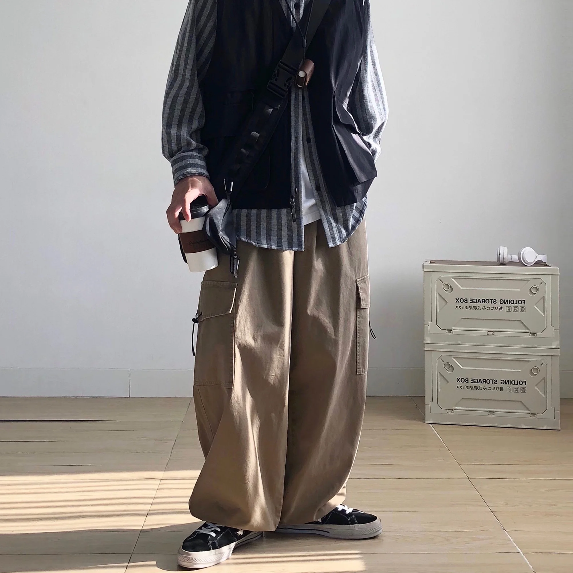 

Retro Japanese Sle Khaki Loose Straight Leg Casual Trousers for Men with Multiple kets Trendy Brand Youthful Energy