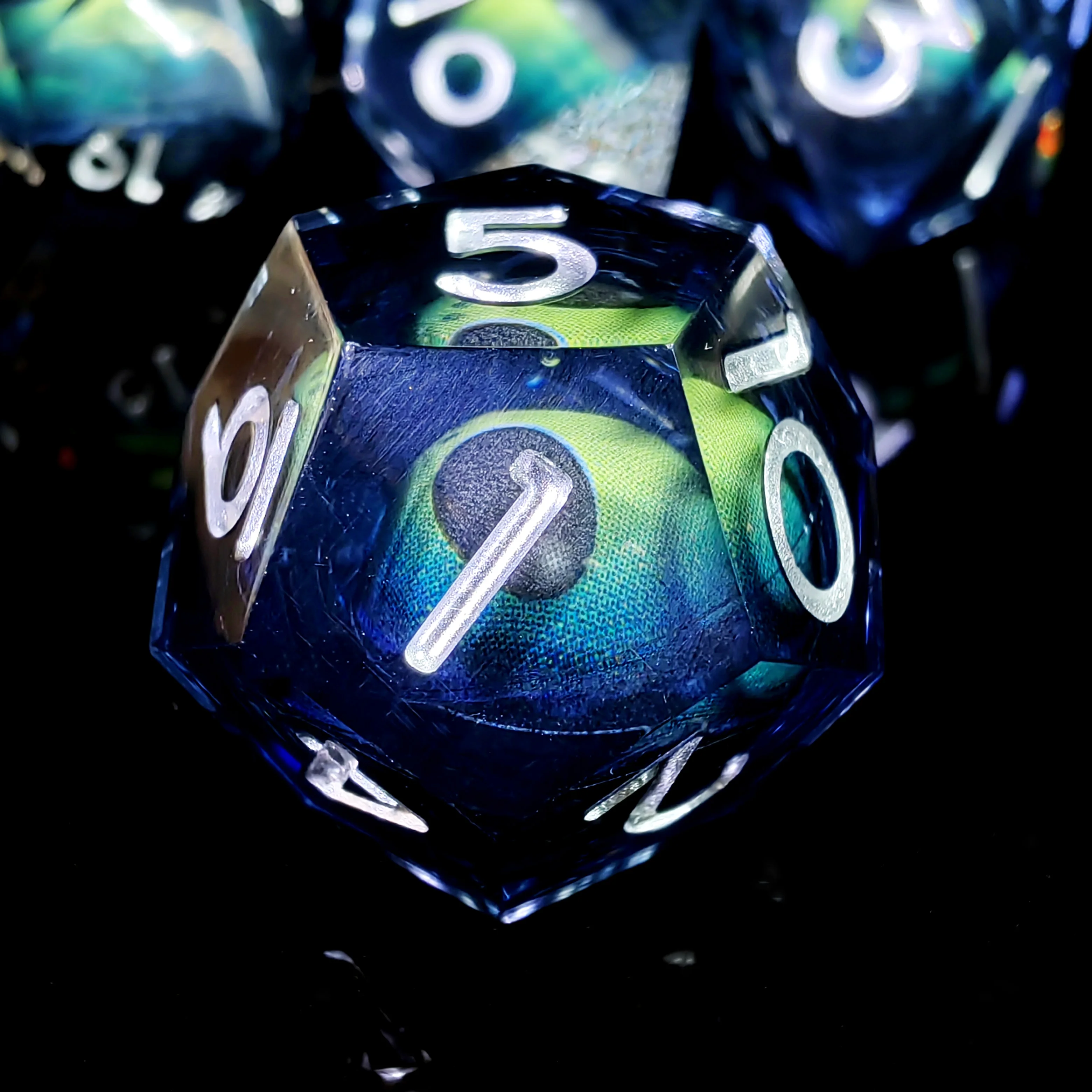 7-Piece Resin DnD Dice Set with Spinning Dragon Eye Core, Transparent Polyhedral Dice for Dungeons & Dragons, RPG Tabletop Games