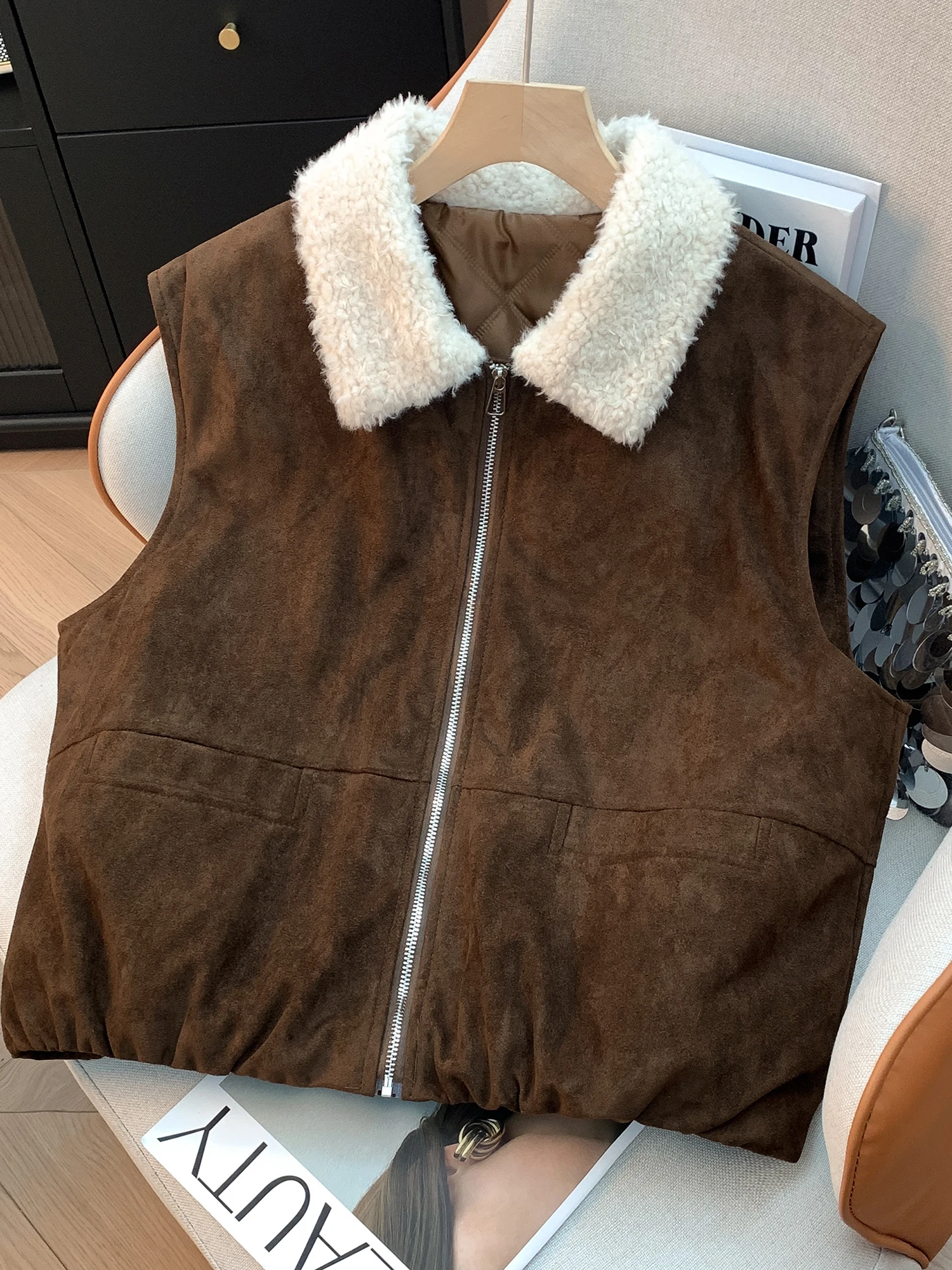 Authentic Winter New Lamb Fur Collar Cotton Insert Women's Sleeveless Vest Top Outerwear Zipper Closure Loose Fit  Color