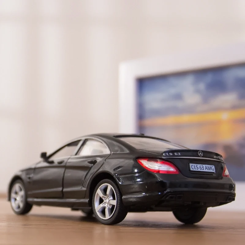 1:36 CLS 63 AMG SS M3 series Alloy Model Scale Metal Diecast Miniature Pull back Vehicle Collection Xmas Gift Kids Boy Toy