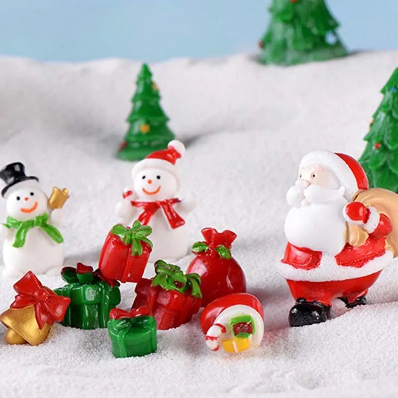 Mini Christmas Tree Santa Figurines Decoration Snow Landscape Model Ornaments Resin Craft Miniature Garden Home Decoration Gifts