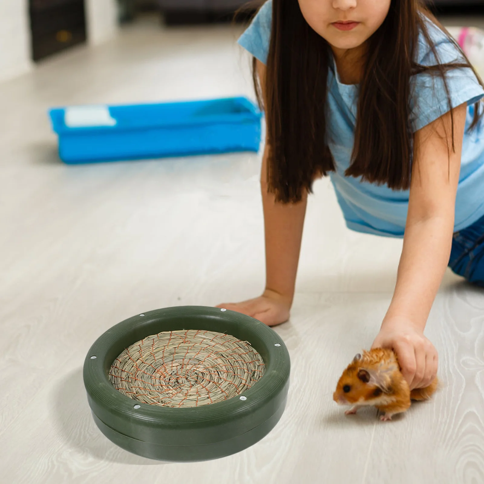 

Handmade Bird Nest Grass Mat Durable and Comfortable Pigeon Nest Pad Suitable for Small Birds Porch Garden Pet Supplies