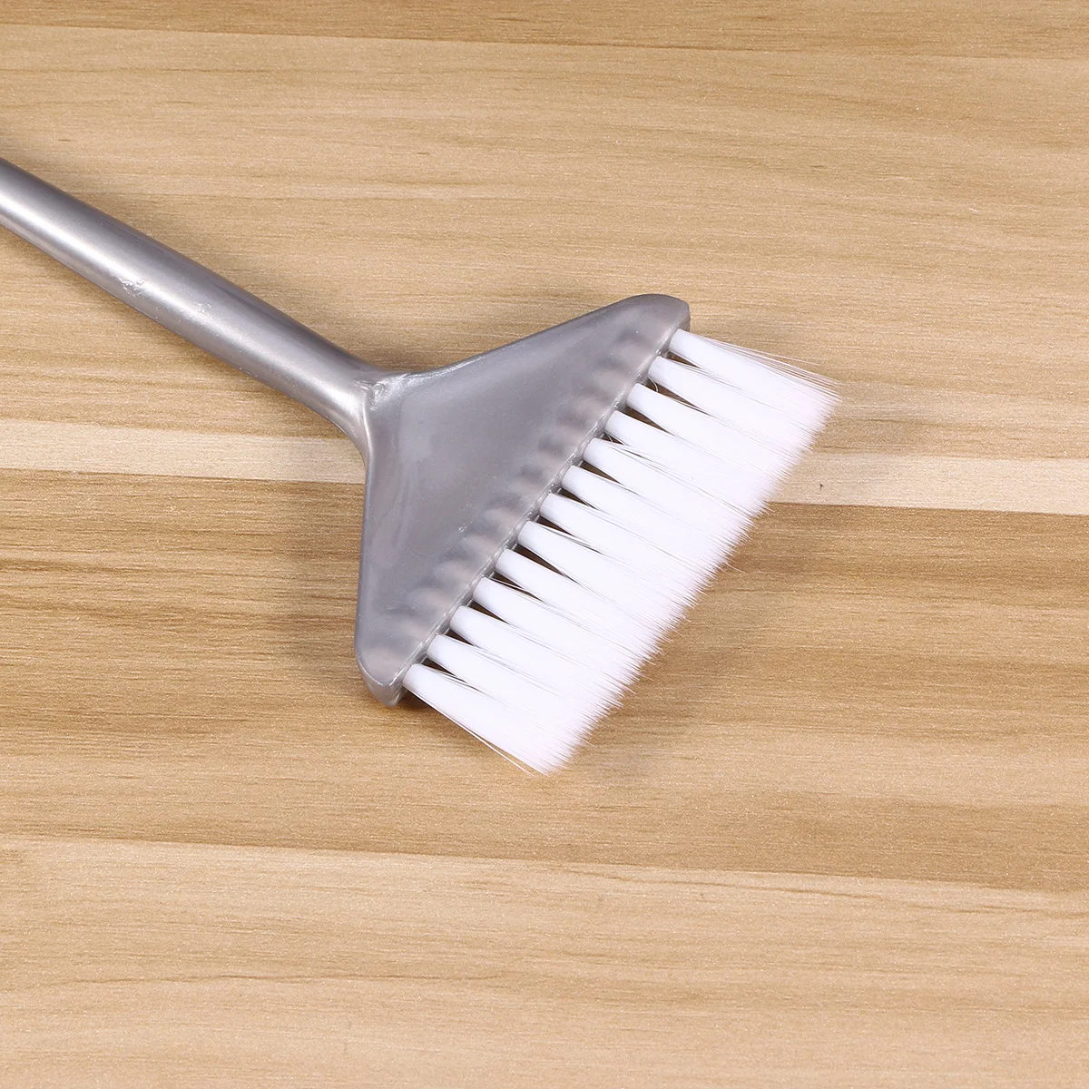 ชุดหวีและแปรงสำหรับย้อมผมแบบมืออาชีพ 4 ชิ้น เพื่อการกระจายสีที่สม่ำเสมอ