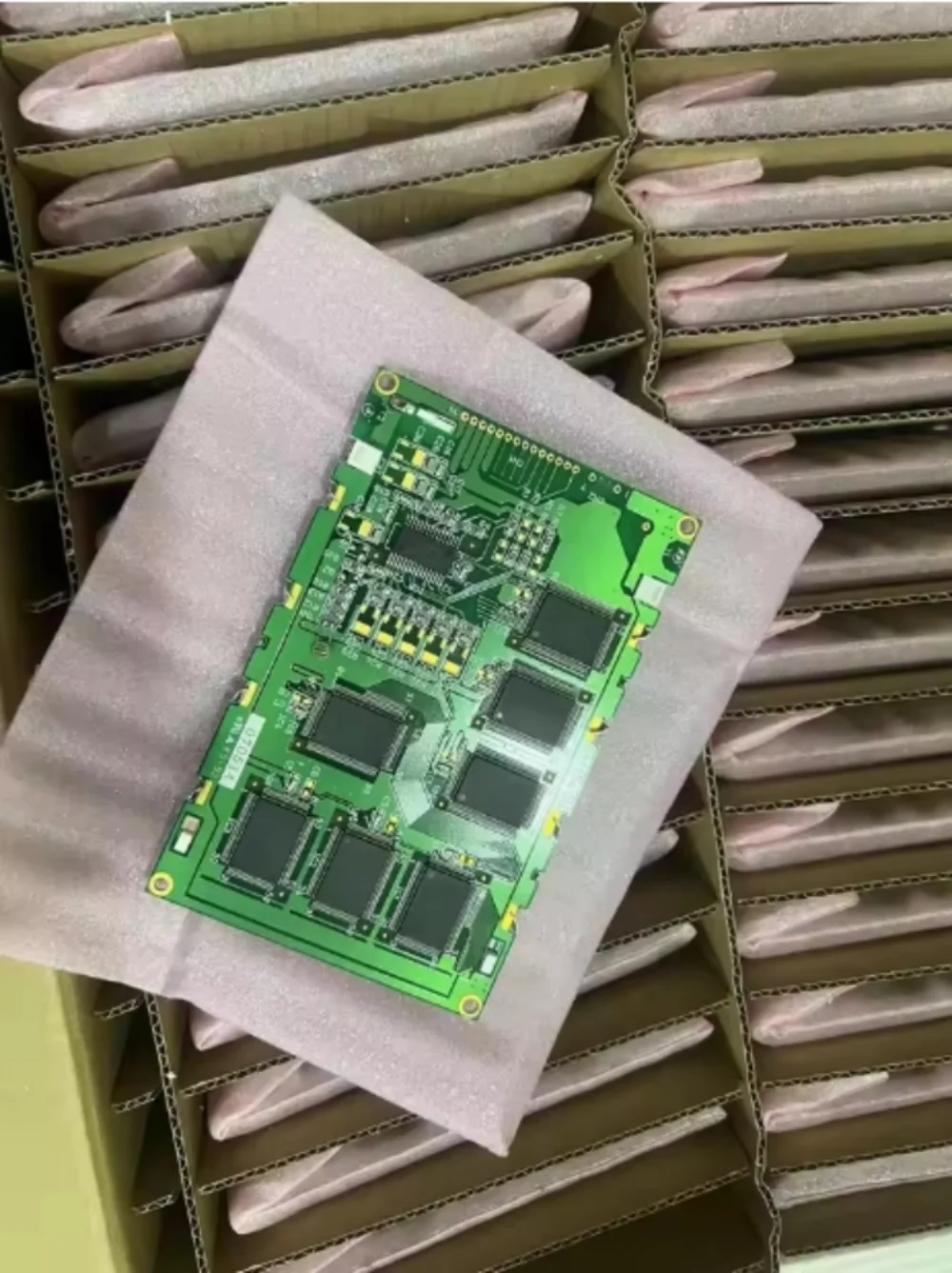 

S-11540C Совершенно новый оригинальный промышленный ЖК-экран S-11540B S-11540A