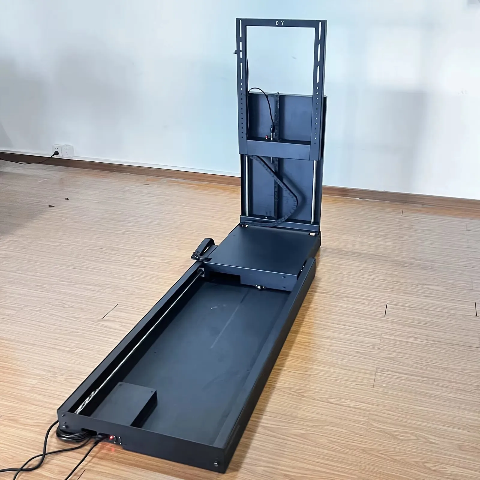 تلفزيون أوتوماتيكي عالي الجودة بمحرك قابل للطي لرفع موفر للمساحة 32 بوصة - 65 بوصة جهاز تحكم عن بعد قابل للتعديل تحت السرير رافعة تلفزيون